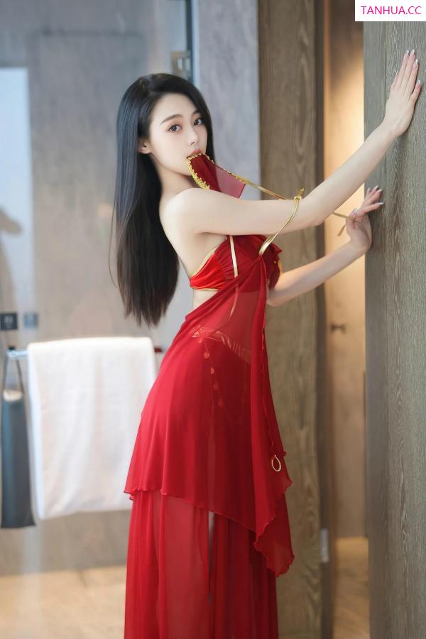   [XiuRen]高清写真图 2024.04.19 No.8420 清妙 异域风情第6张图片